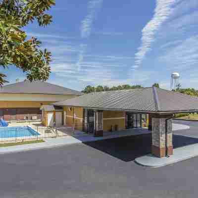 Quality Inn Aberdeen Hotel Exterior