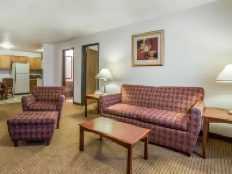 クオリティ イン & スイーツ ユニバーシティ ララミーのホテル