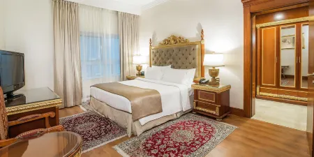 杜拜星期日國際假日飯店