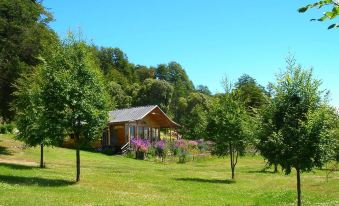 Mallin Colorado Ecolodge