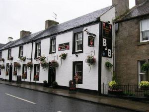 The Robertson Arms Hotel