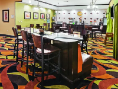 La Quinta Inn & Suites by Wyndham McAlester Hotels in Pittsburg County