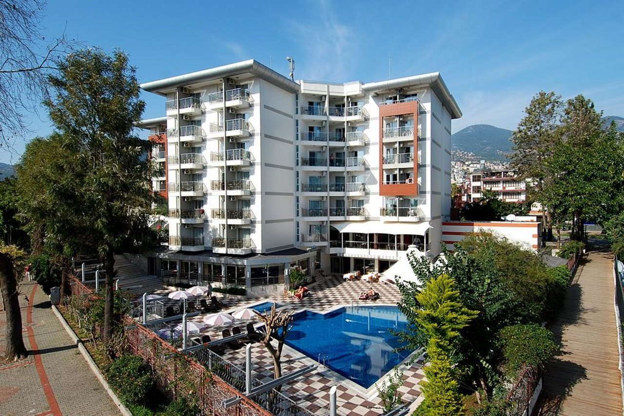 Grand Okan Hotel