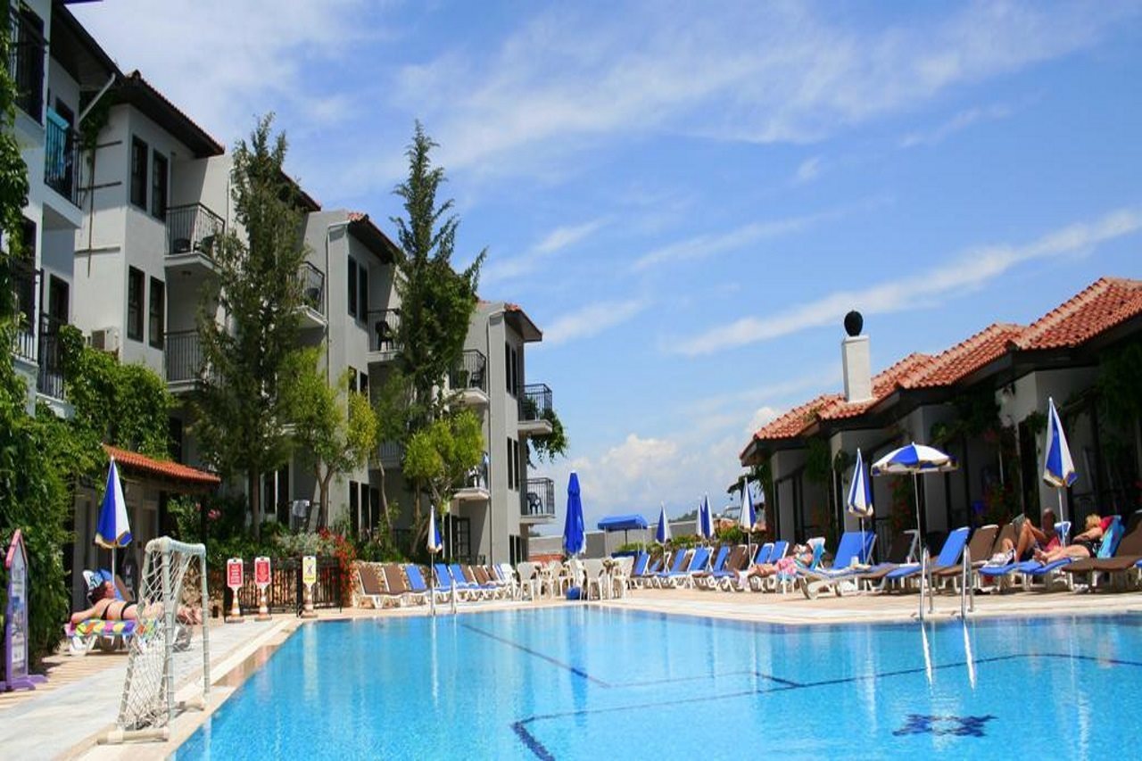 Hisar Holiday Club