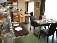 Hôtel Gallia Cannes فنادق في Vallauris