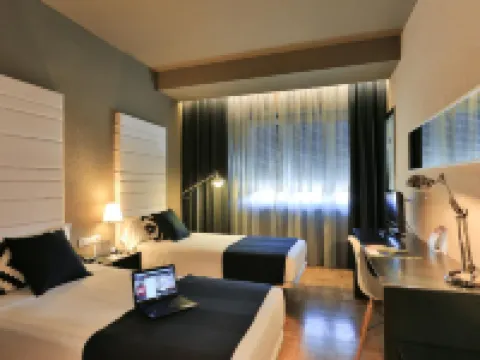 Habitus Hotel Leyre Hotels near UPNA