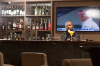 Alba Hotel Meru - bar