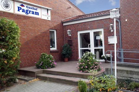 Landhotel Pagram-Frankfurt/Oder Отели в г. Лебус