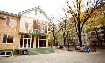 Dobrye Traditsii Hotel