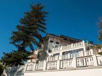 Hotel Casa Higueras Hotels near Cochoa Beach