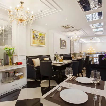 Luxury Old Quarter Hotel & Gym