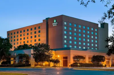 Embassy Suites by Hilton Raleigh Durham Research Triangle Hotel in zona Cary Arts Center