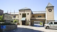 Hotel Strata Hotels in Mountain View