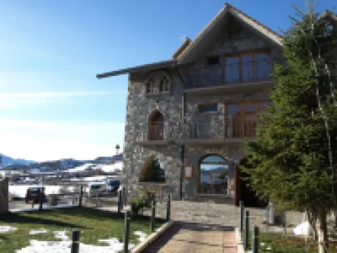 Hotel Restaurante y Casa Rural para grupos El Churrón Hoteles en Larrés