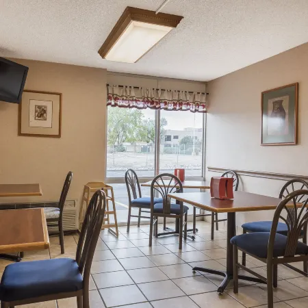 Econo Lodge