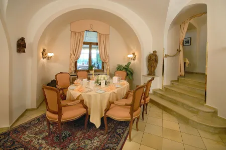 Hotel Schloss Dürnstein Отели рядом с достопримечательностью «Бургруине Дюрнштайн»