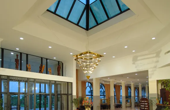 乍得恩賈梅納凱賓斯基飯店