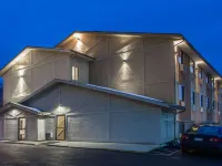 Super 8 by Wyndham Dubuque Hotels in Dubuque