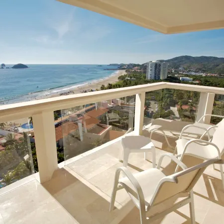 Park Royal Beach Ixtapa - All Inclusive