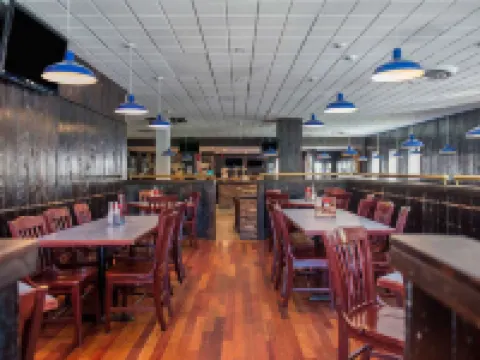 Econo Lodge Hotels in Lanark County