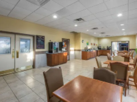 Quality Inn & Suites Conference Center Thomasville Hotels in Thomasville