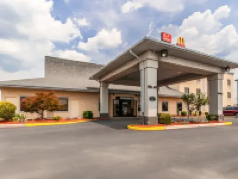 Econo Lodge Inn & Suites Middletown - Winchester South Hotels in Frederick County