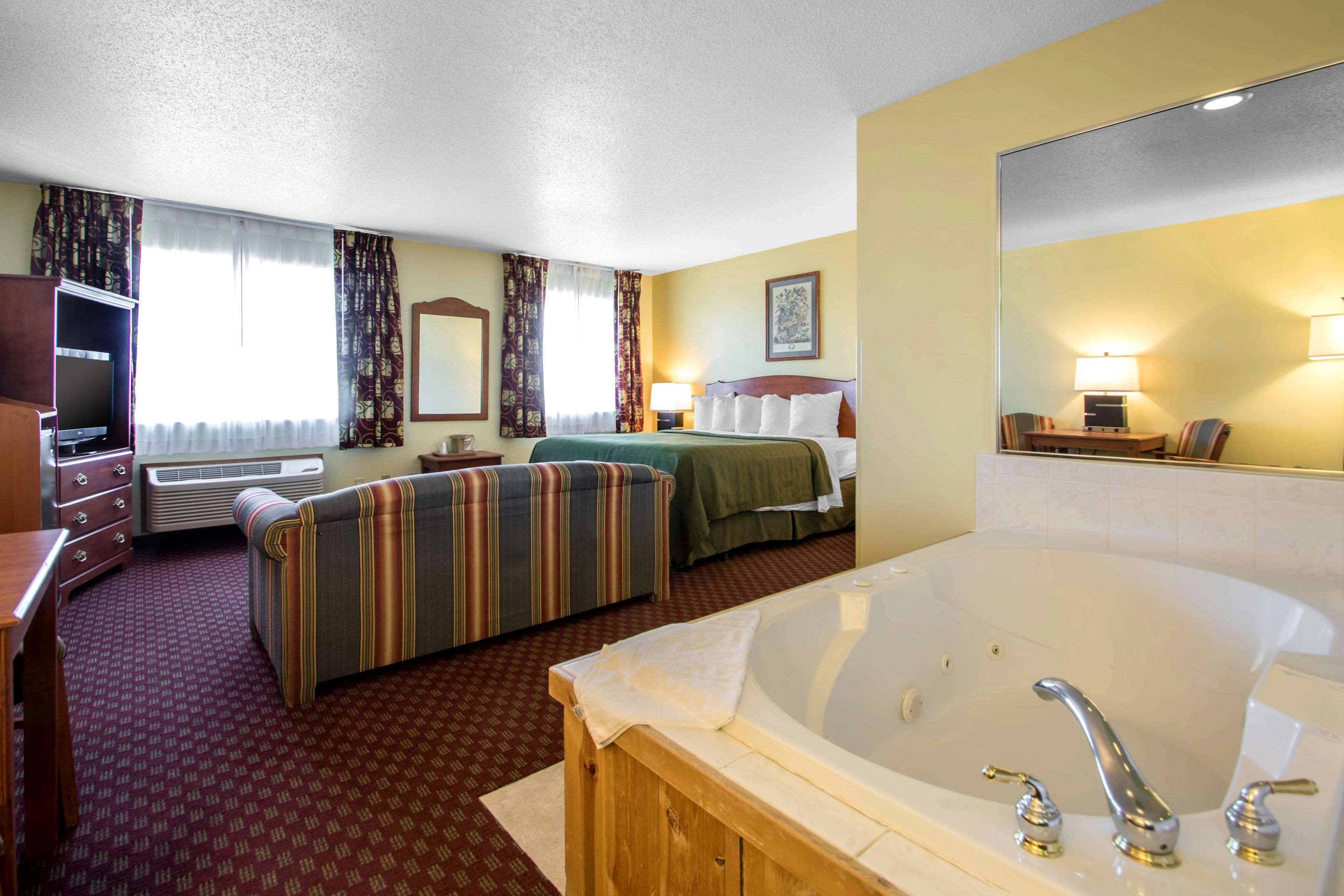 Quality Inn Mineral Point