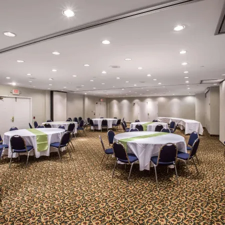 Greeneville Inn and Suites