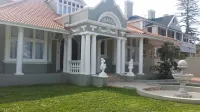 Park Place Boutique Guesthouse - parking