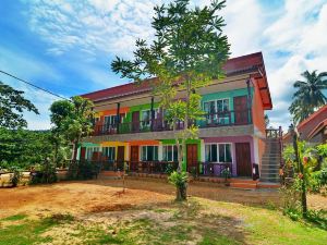 Lanta Emerald Bungalow