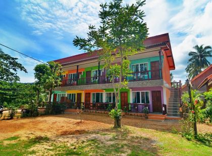 Lanta Emerald Bungalow