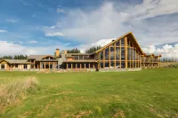 Fiordland Lodge Hotels in 