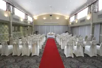 Best Western Heronston Hotel  Spa Hotels in Nottage