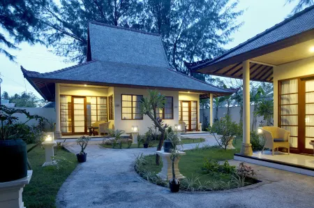 Villa Almarik Resort
