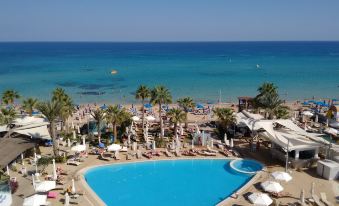 Vrissaki Beach Hotel - Housity
