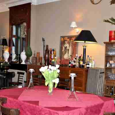 Logis Hôtel-Restaurant Le Moulin D'Artres Fitness & Recreational Facilities