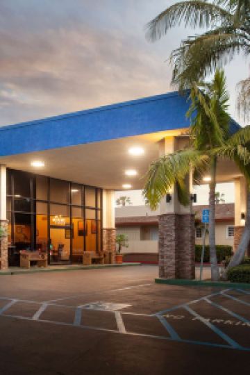 アナハイム ディズニー大学周辺のおすすめホテル 22年人気旅館を宿泊予約 Trip Com