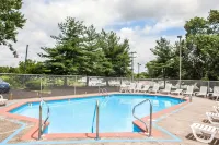 Comfort Inn Feasterville - Trevose - Pools