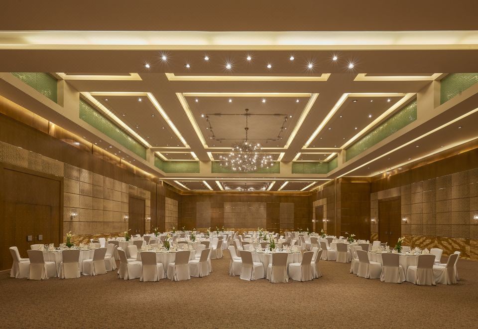 Gulf Hotel Kuwait Salmiya Over view