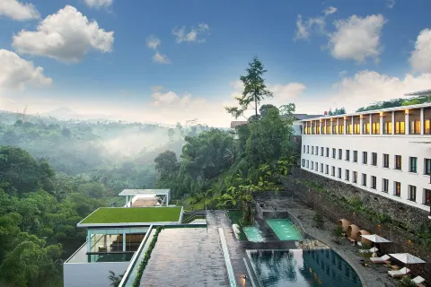 Padma Hotel Bandung