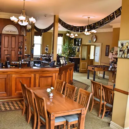 The Prince Albert Backpackers & Bar
