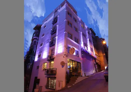 Taksim Santa Lucia Hotel