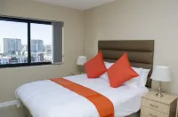 Knightsbridge Luxury Apartments Hoteles en Century City