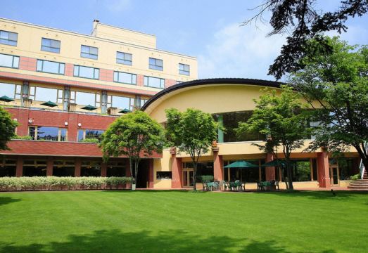 홋카이도 호텔의 외관 또는 로비 모습