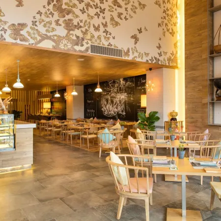 Fusion Suites Saigon Отели рядом с достопримечательностью «Музей пережитков войны»