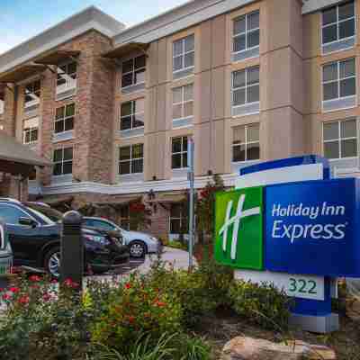 Holiday Inn Express Gatlinburg Downtown Hotel Exterior