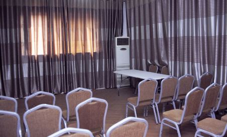 Kingsbridge Royale Hotel - Housity