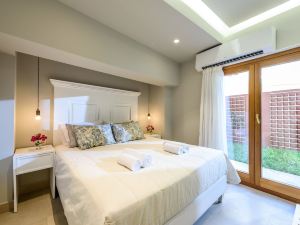 Candia Suites & Rooms