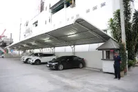Rhienchai Place Hotel - parkir