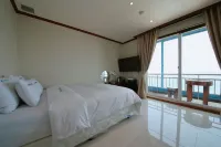 Whale Dream Hotel